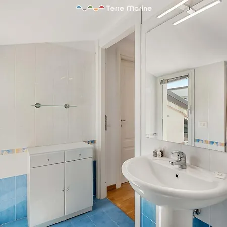 Porto Prestige, Terre Marine * Λα Σπέτσια